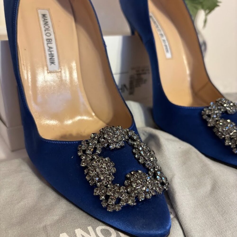 Manolo Blahnik Hangisi Jeweled Heel Blue Satin Pump Shoes - size 8.5 - Picture 10 of 16